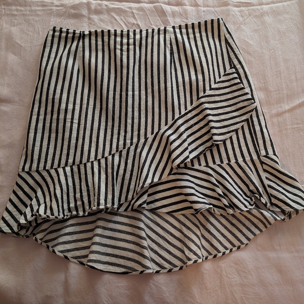 a new day Black & White Striped Asymmetrical Ruffle Skirt